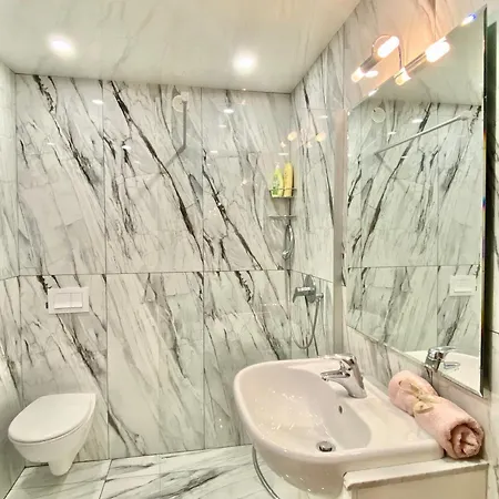 아파트 And Sea View