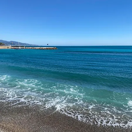And Sea View * روكوبرُن كاب مارتي
