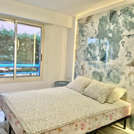 アパート And Sea View *