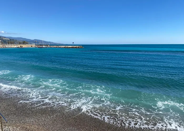 And Sea View * ロクブリュヌ＝カップ＝マルタン