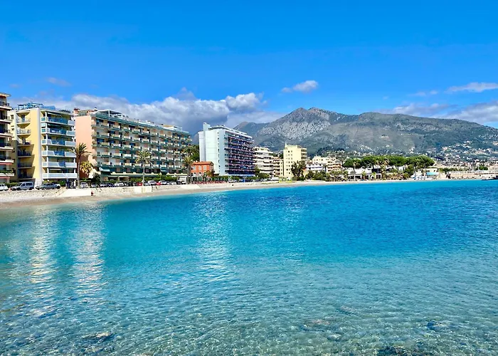 And Sea View * ロクブリュヌ＝カップ＝マルタン