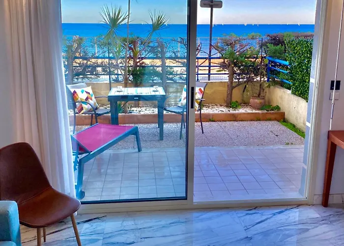 And Sea View アパート ロクブリュヌ＝カップ＝マルタン